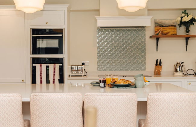 Hayward House Hot Tub Large Garden - From 1100 Per Night - Foto 76