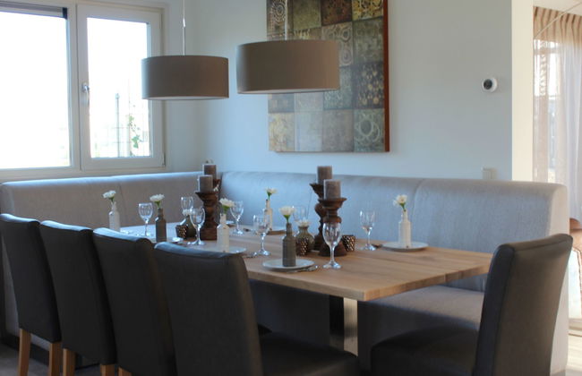 5 bedroom House in IJhorst with swimming pool and terrace - Photo 4