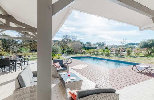 Beautiful contemporary villa 160 m with pool - Foto 19