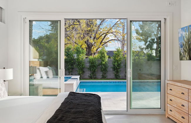 Desert Blue Rose with Pool - Photo 4