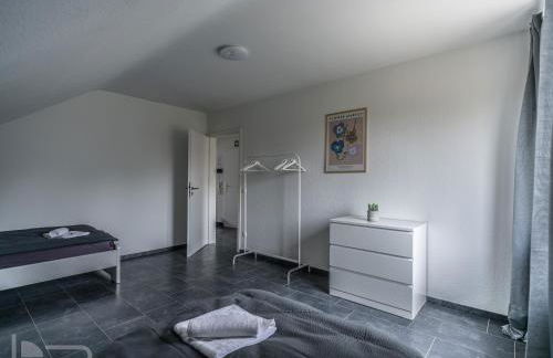 Voll ausgestattete Apartments mit Einzelbetten - Küche - WLAN - PKW-Parkplatz - Foto 34