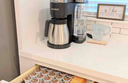 TMC 3-Story Townhome FREE EV Charge - Foto 28