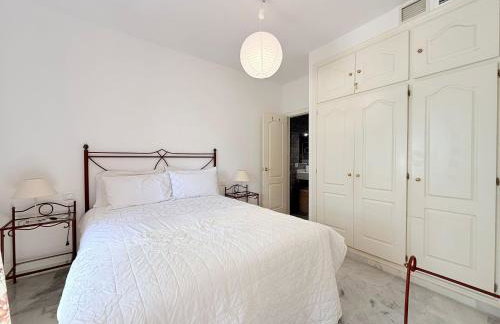 2 Bed Garden Apartment Benavista Direct Pool Access Walk to Golf, Tennis & Amenities - Photo 15