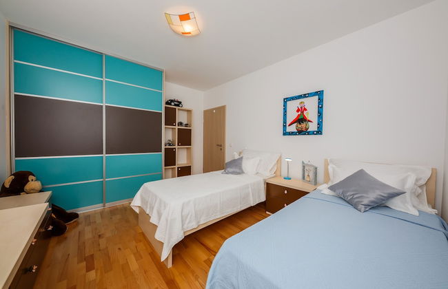 Luxury Secluded Villa w. Pool, Jacuzzi and Garden - Photo 7