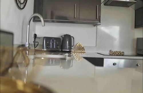 Contemporary Seaside Apartment - Foto 5