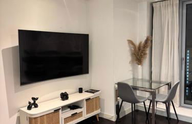 Luxury Canary Wharf 1 bed apt - Foto 1