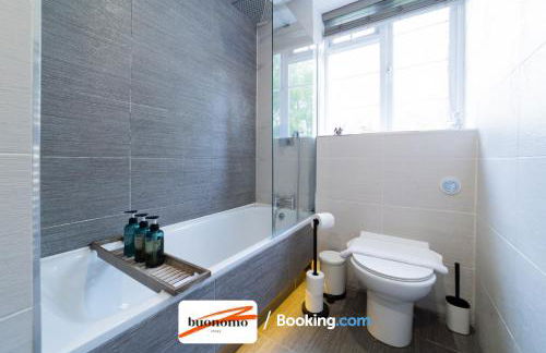 Two Bedroom Apartment By Buonomo Stays Short Lets & Serviced Accommodation in Islington - Foto 24