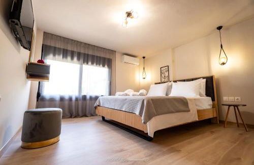 S&J Luxury Apartments - Photo 26