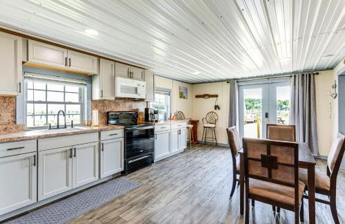 Dock Access Waterfront Cottage in Avenue! - Foto 9