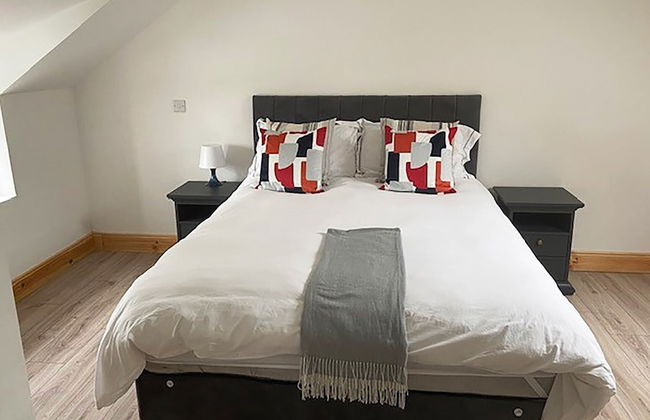 Shannon Castle Holiday Cottages - Photo 9