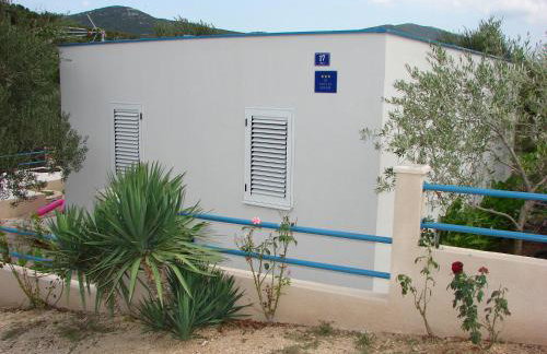 Iva Lavanda - Photo 2