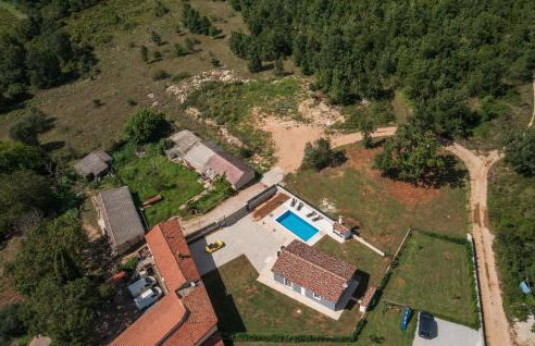 Awesome Home In Malisi With Kitchen - Photo 22