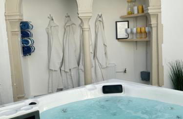 Historic Charm: *Perfect For Group Getaways* - Photo 41