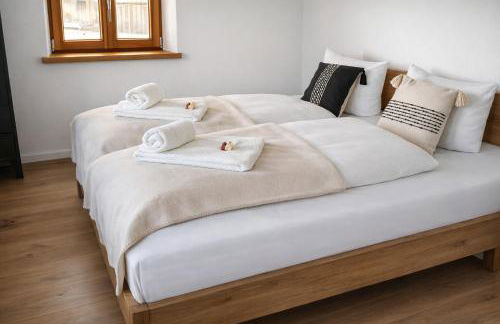 Chalet Kreuth II - Private Alpine Chalet next to Tegernsee for Family & Friends - including Sauna & free parking - Foto 13