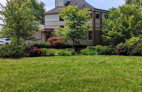 Risingwater Newly Listed Stunning Home with 150-Foot Beachfront in the Finger Lakes - Foto 10