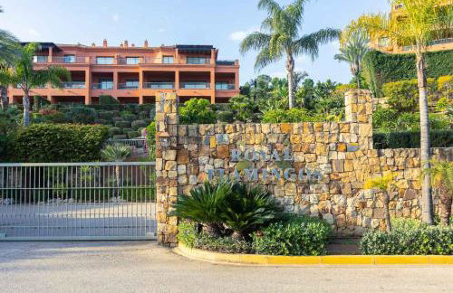 Royal Flamingos Sea View Apartman - Foto 27