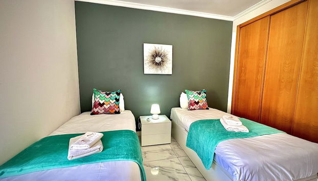 Vilamoura Prestige 2 With Pool by Homing - Foto 3, Habitación