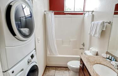 Sleepover 2BD 1BA Condos Downtown Springfield - Foto 41