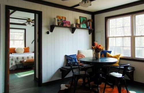 Rustic Mountain Cabin with Porch & Fire Pit in New Market, Virginia - Photo 12