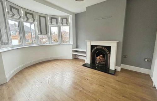 4BR House, Derby, Contractors, Relocators - Foto 8