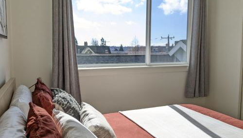 A premier smart condo with parking - Foto 5