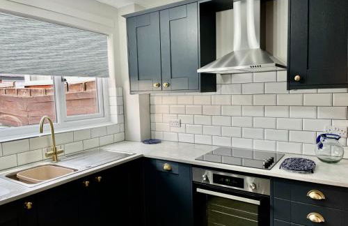 Canada House - Sleeps 6 -3 King or 6 Single Ideal for contractors - Foto 7