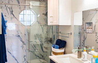 Lakeview Haven! Nature's Retreat with Serene Views - Foto 19