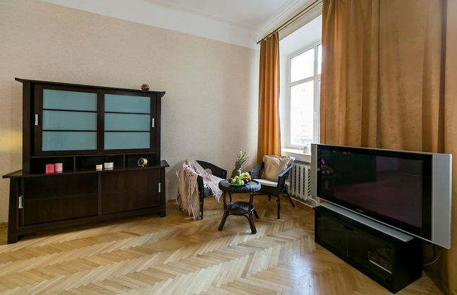 GM Apartment Serafimovicha 2-415 - Photo 16