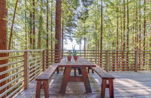 The Redwood House - Photo 11