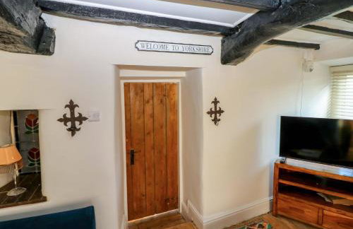 Eastend Cottage - Photo 9