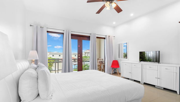 Aruba Breeze B4 - Foto 2, Servicios del alojamiento