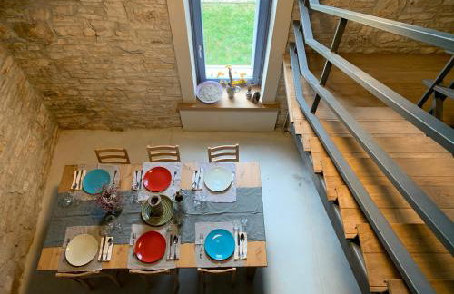 Beautiful restored farmhouse with private pool and gardens - Foto 49