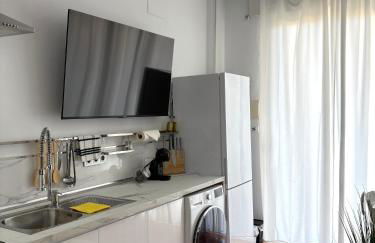 La Manga km 0, pisos estudios - planta baja - 100m de la playa - studio flats - ground floor - 100m from the beach, cada con bicis & tabla SUP, piscina & pádel & tenis & más - each with bikes & SUP board, pool & paddle & tennis & more - Foto 38