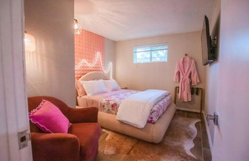 50 Shades of Pink-Private Hot Tub! - Foto 35