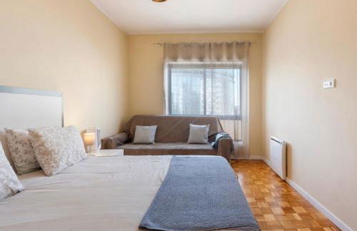 Destiny Oporto - Foto 9