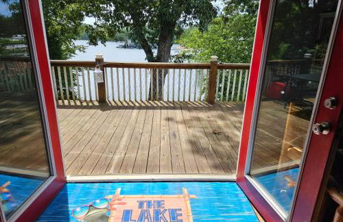 LAKEFRONT Home at Lake Chickamauga! Walk to the Marina! - Foto 3