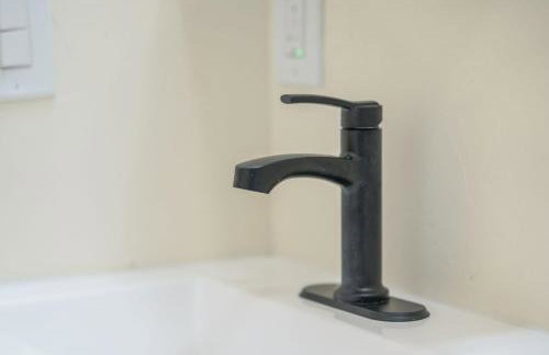 3BR 2BA Cozy Home with Jacuzzi Near Downtown - Foto 47