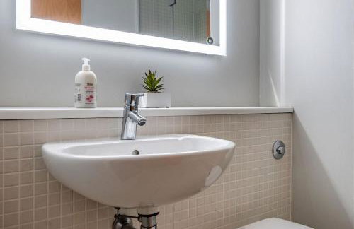 amazing apartments - Cables Wynd near The Shore - Free Parking - Foto 36