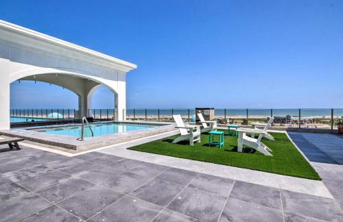 Poolside Fun and Beachfront Views! Galveston Condo - Foto 2