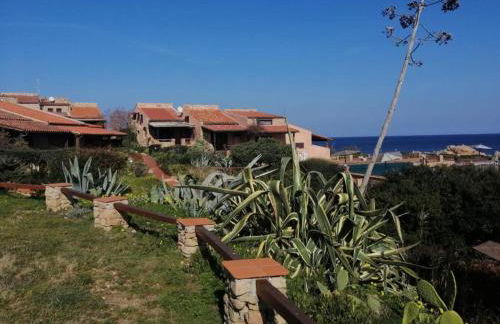 CASA MUGHETTO R5055 WiFi, seafront, private sea access, swimming pool - Foto 6