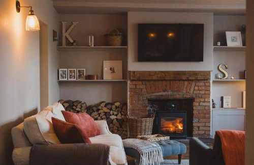 Luxury House Sleeps 14 With Secret Bar Near Bath - Photo 23