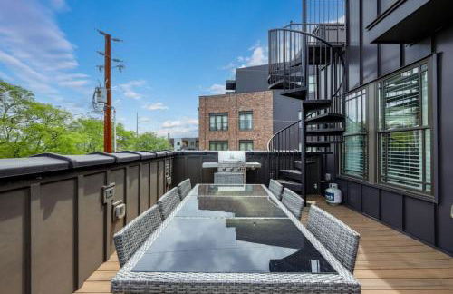 Two Townhomes - Hot Tubs and Rooftop Balconies - Foto 38