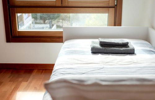 Modern 2 bedroom apt 20 min from city center - Foto 27