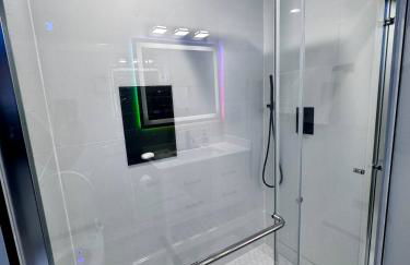 Sleeps 24+ Luxury house Near Chicago 12 king beds - Foto 30