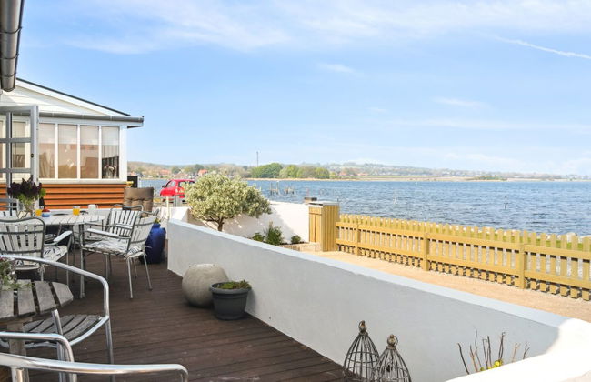 "Tameka" - 10m to the fjord - Foto 1