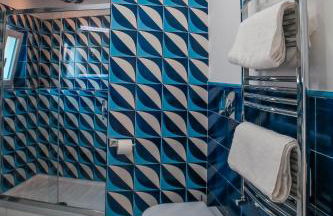 Admiring Amalfi - Photo 30