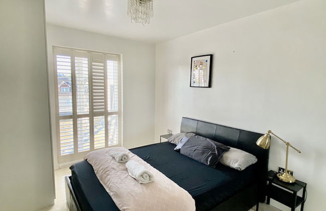 Captivating 1-bed Apartment Greater London - Foto 2