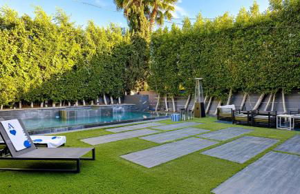 Private LA Retreat w Pool Hot Tub Fire Pit Near Melrose Ave The Martel House by AvantStay - Foto 6