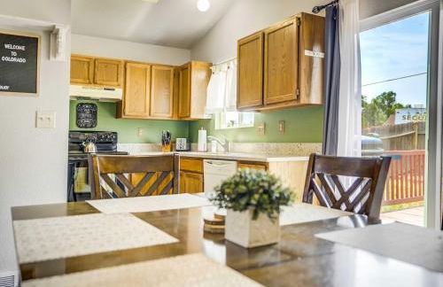 Witches Hollow Pet-Friendly Retreat Near Airport - Foto 15