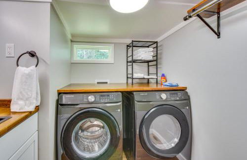 Cozy Clarkesville Getaway with Fire Pit! - Foto 16